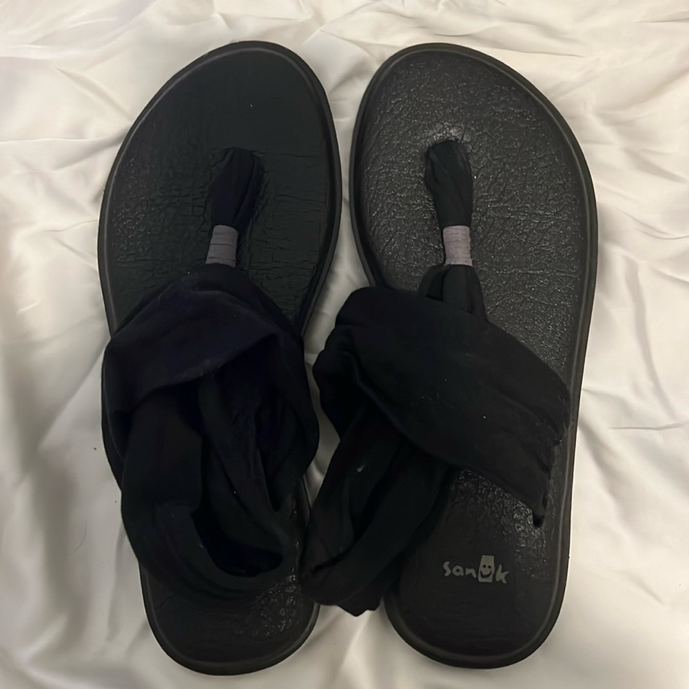 Sanuk yoga sling